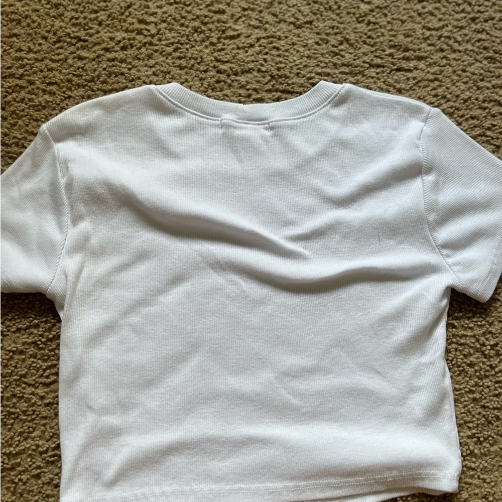 GRAPHIC TEE - Picture 2 of 2